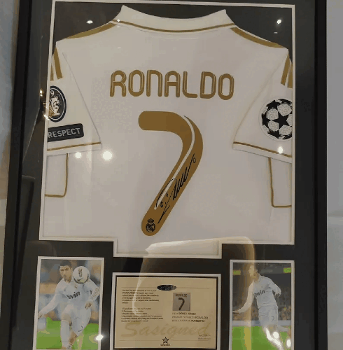 Cristiano Ronaldo Autographed Jersey - #7 White Portugal