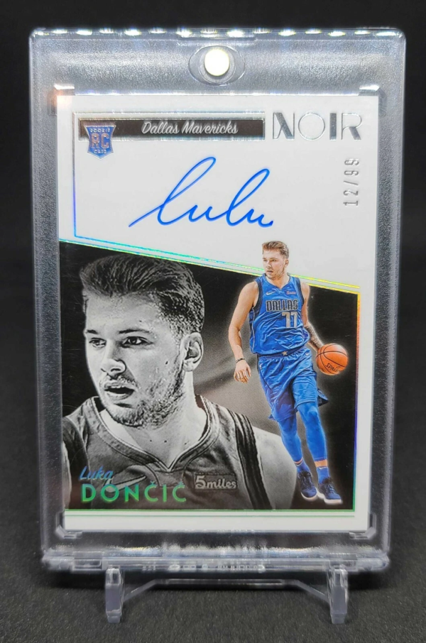 Luka Dončić Trading Card RC