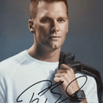 Tom-Brady-Football-Star-Autographed-Signed-10x8-inch-Photo-bttn.webp