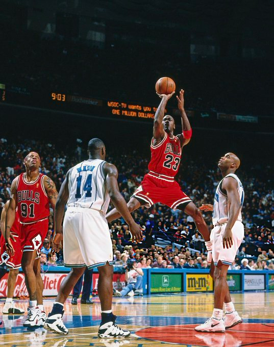 mj-jumper-srdeagle-pic.webp