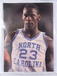 MJ Autographed Beckett-UNC- pin-webp-xy