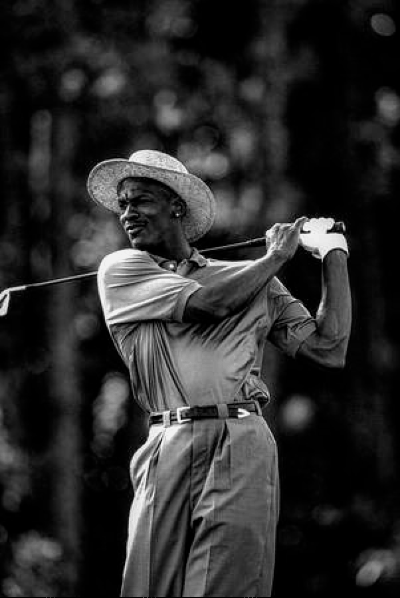 michael-jordan-au-barkley-celebrity-golf-classic-1993-BTTN.webp